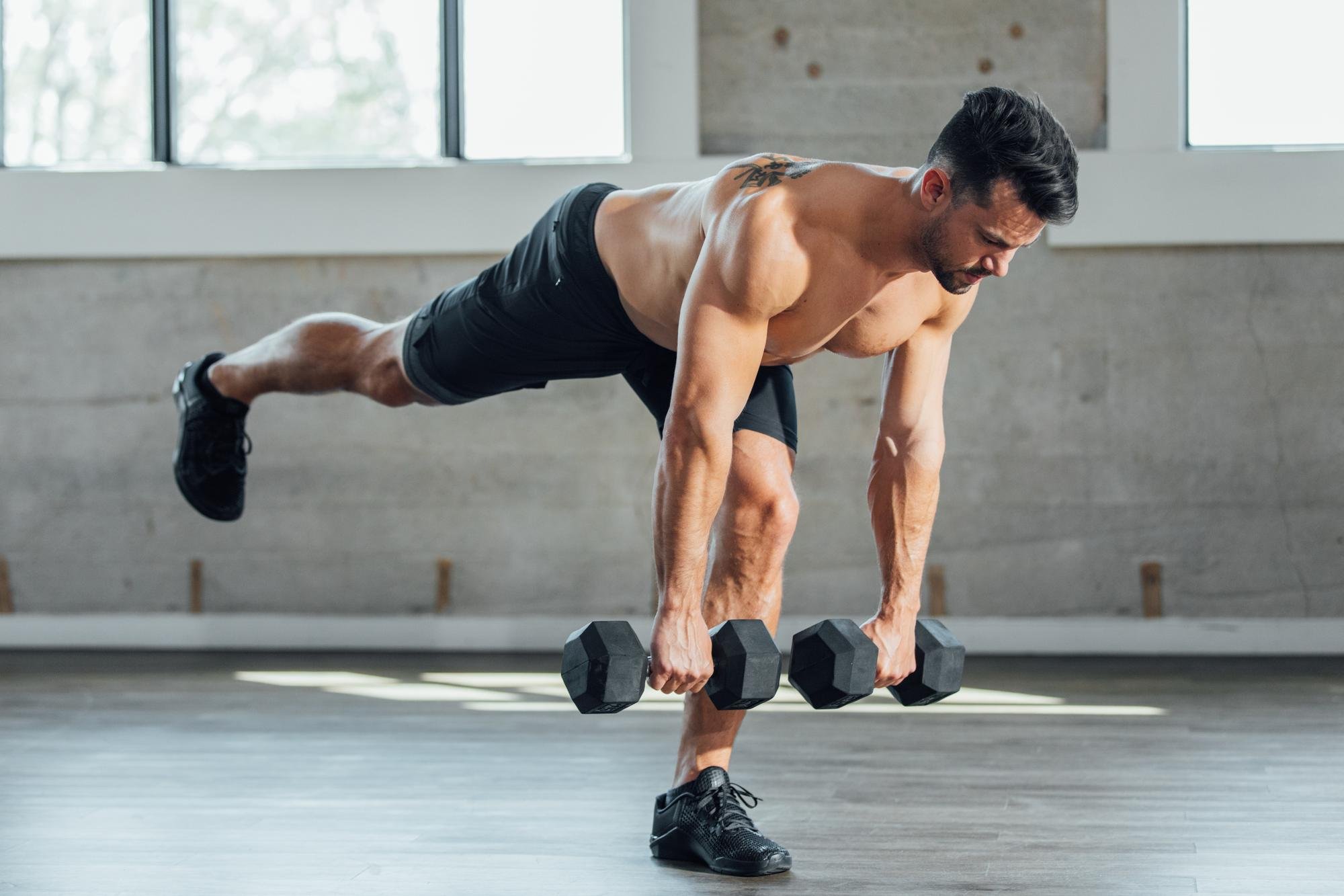 dumbbell Single-Leg Romanian Deadlift