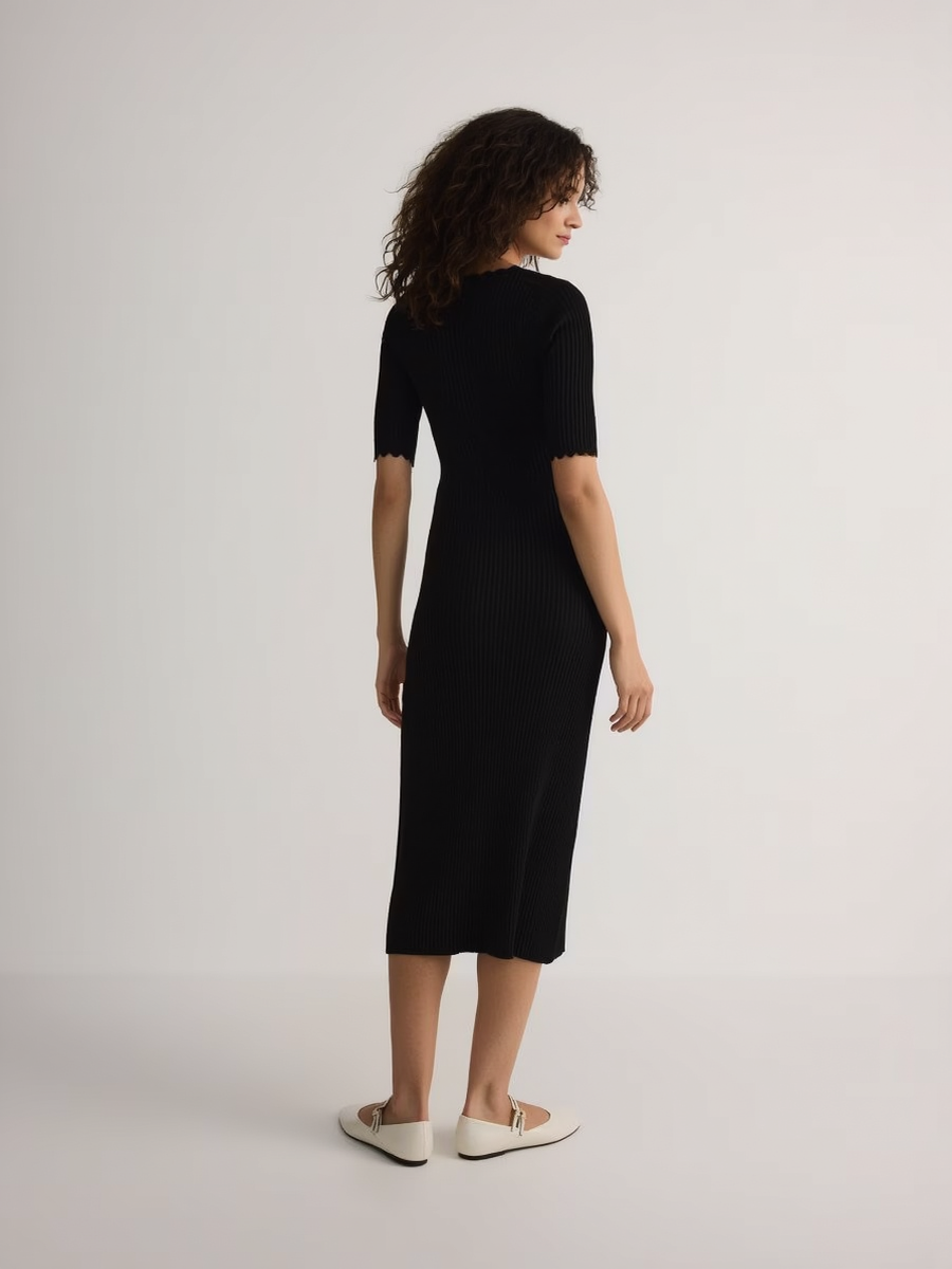 Wave Shape Decorative Premium Knitted Women Maxi Dress