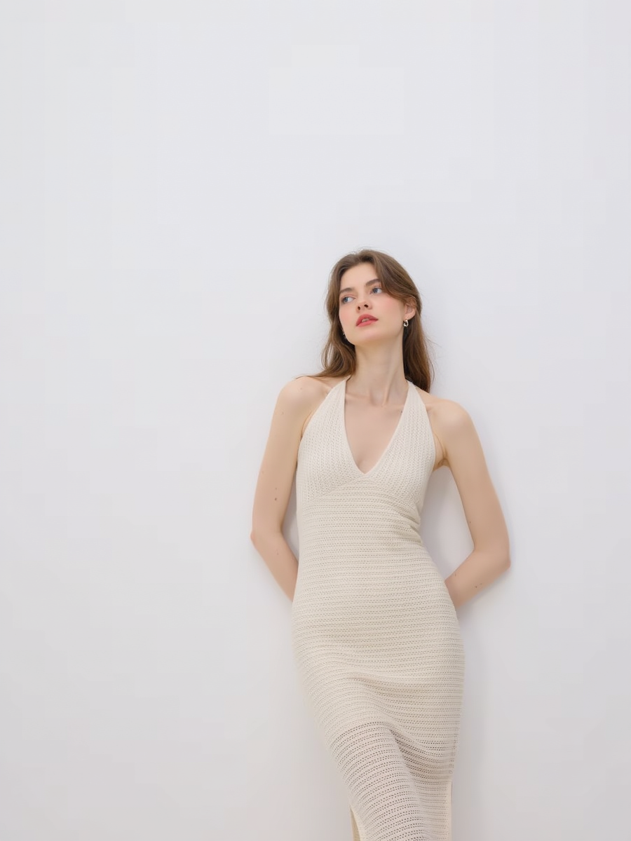 Premiue Halter Neck Knit Pattern Maxi Dress