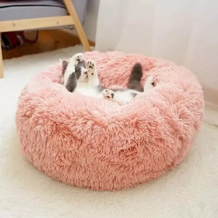 "Warming Donut" Pet Plush Calming Bed - Super Soft Luxury Dog Bed