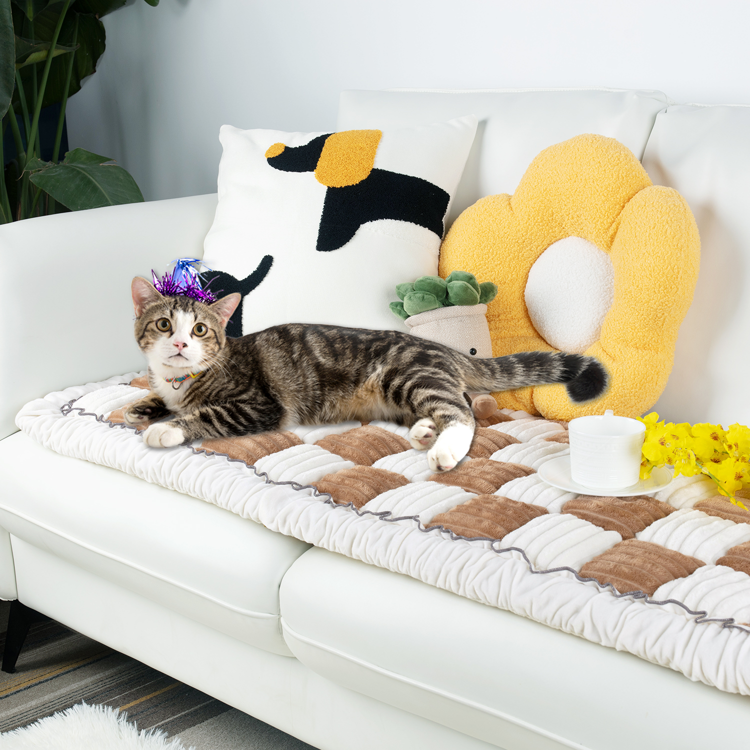 Cream-coloured Large Plaid Square Pet Mat Bed Couch Cover