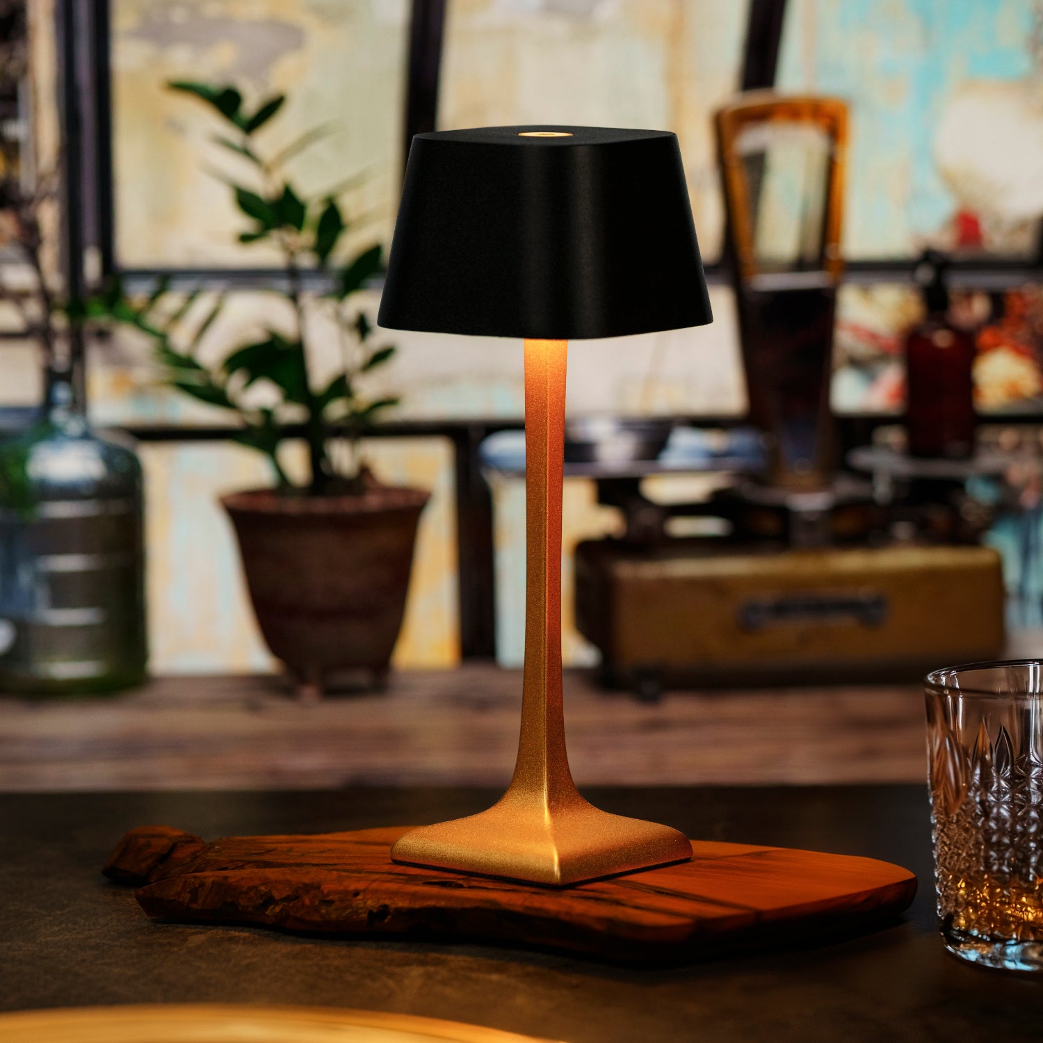 Collection 2024 – Italian Designer Lamp