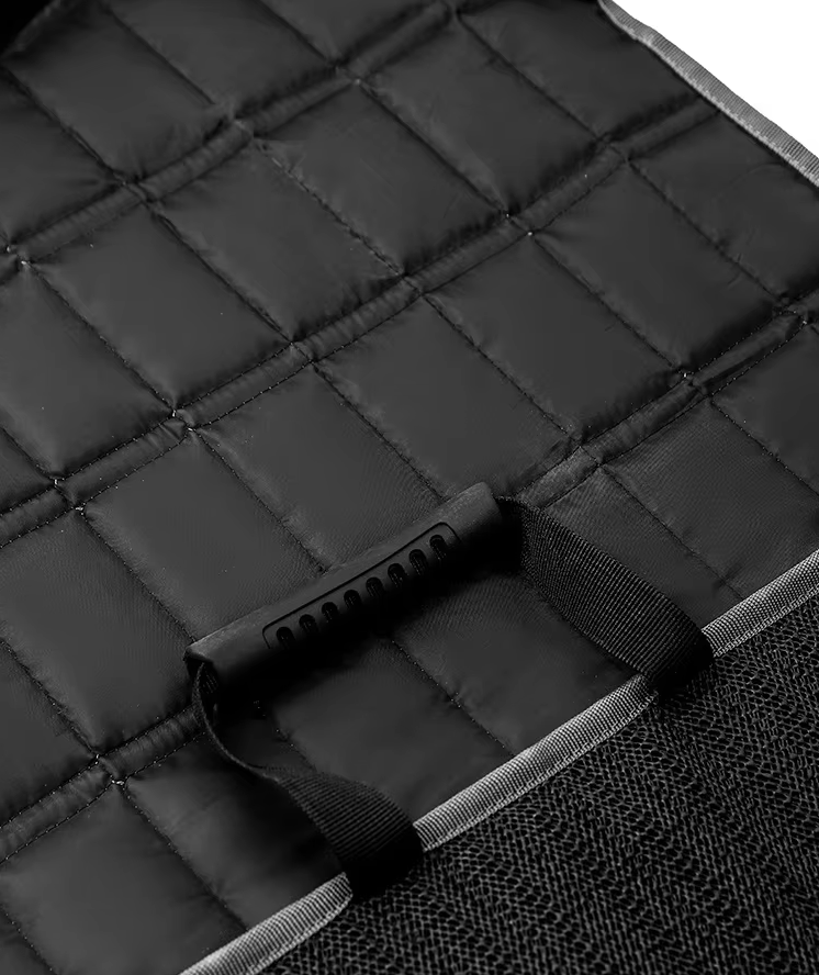 Waterproof Car Seat for Dogs - Non - Slip Protective Mat with Raised Edge Safety Belt