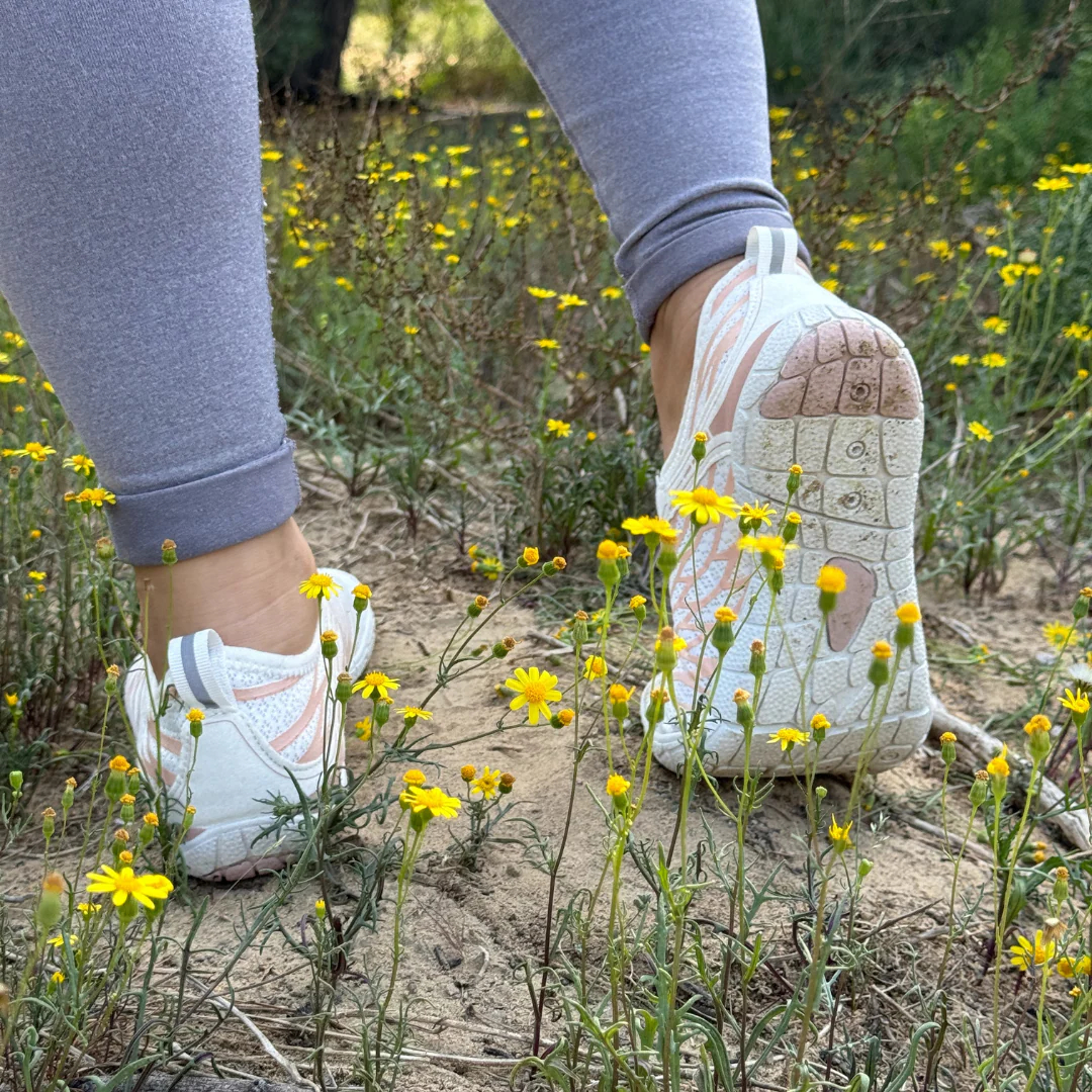 Healthy & Non-slip Walking Shoes (Unisex)