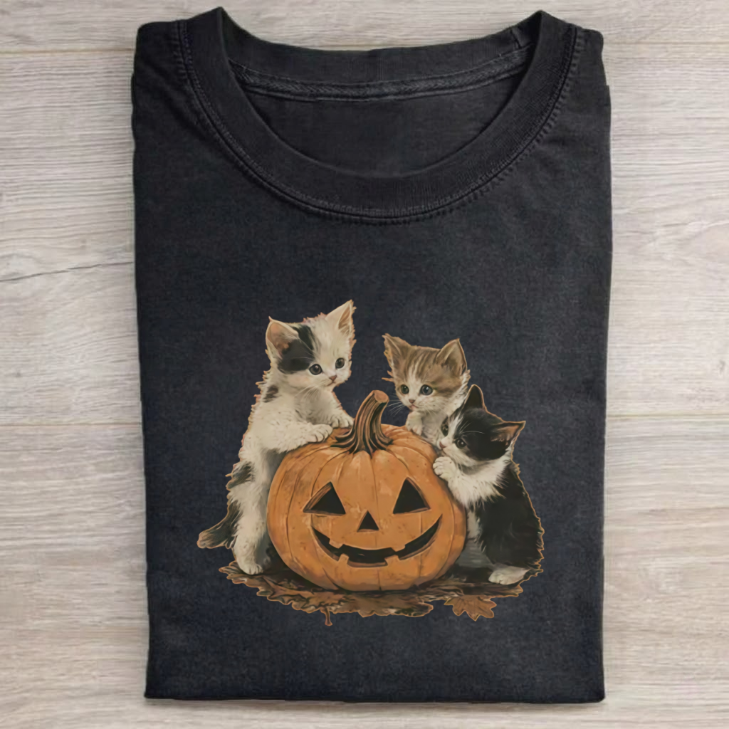Magmoo Vintage 90s Cat Halloween T-shirt
