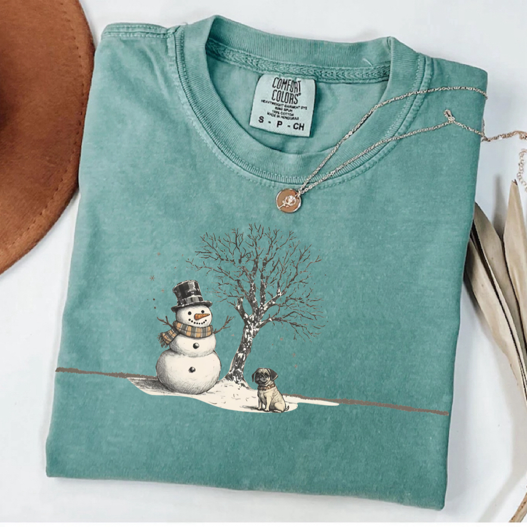 Snowman Christmas Hat Pug T-shirt
