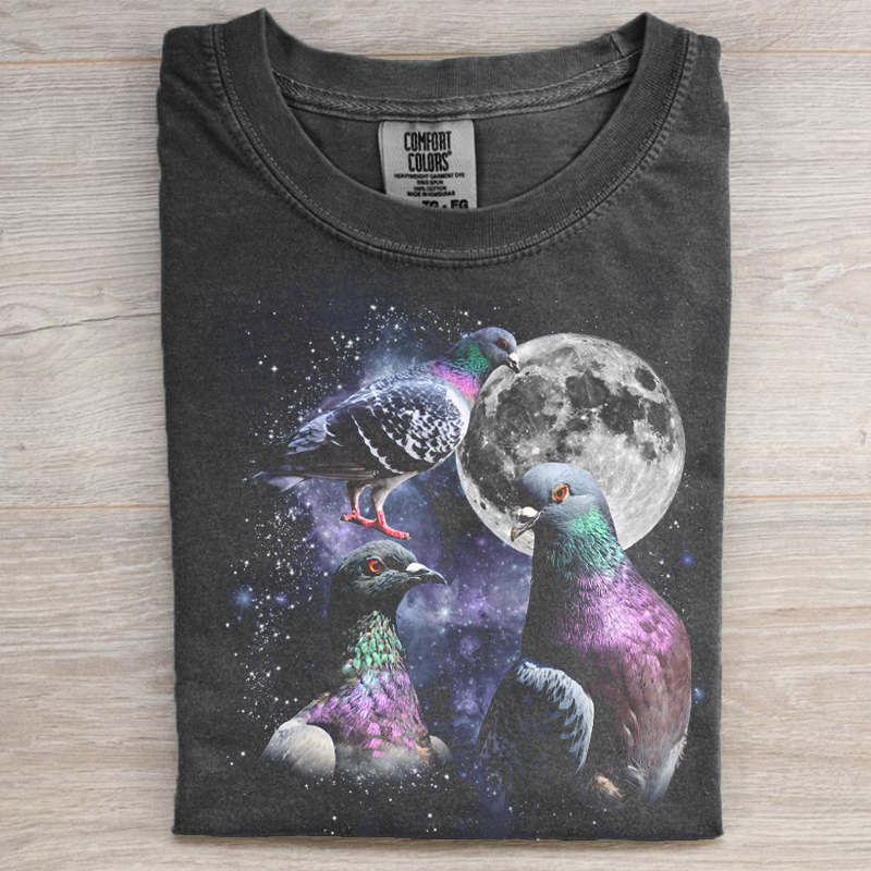 Three Pigeon Retro Graphic T-shirt-Magmoo