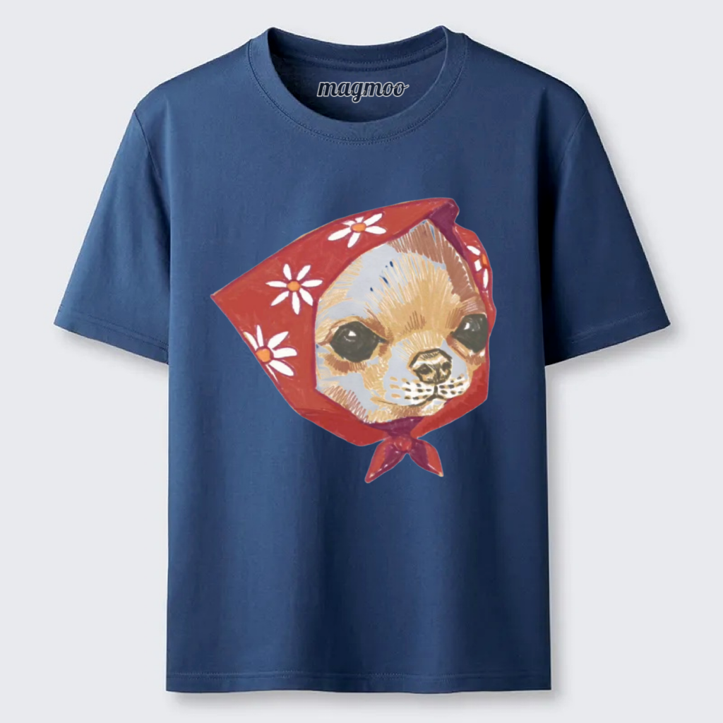 Magmoo Flower Scarf Chihuahua T-shirt