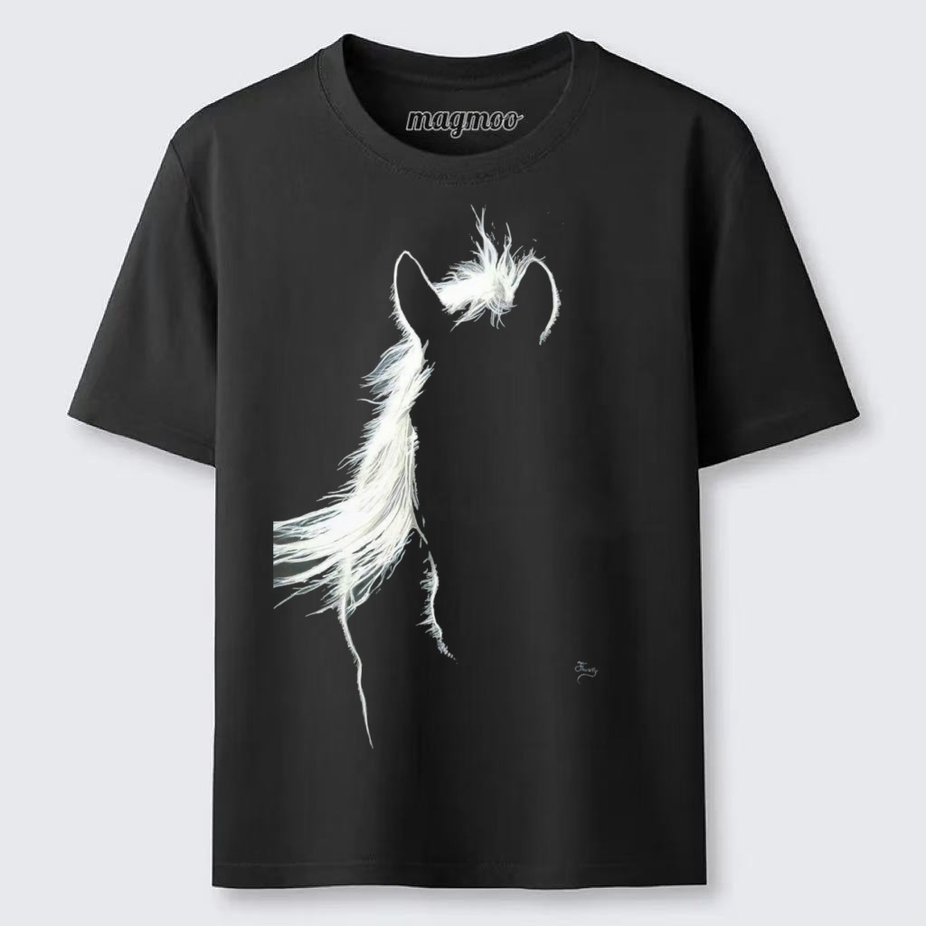 Magmoo White Mane Horse T-shirt