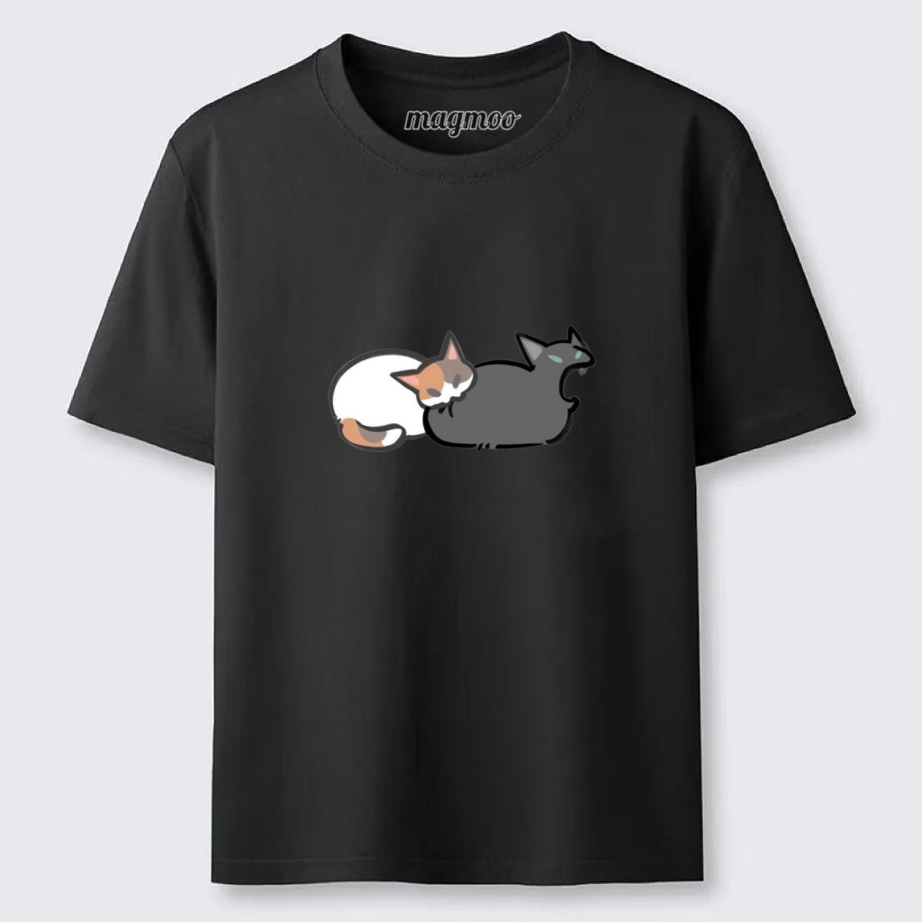 Magmoo Cat Cuddle T-shirt