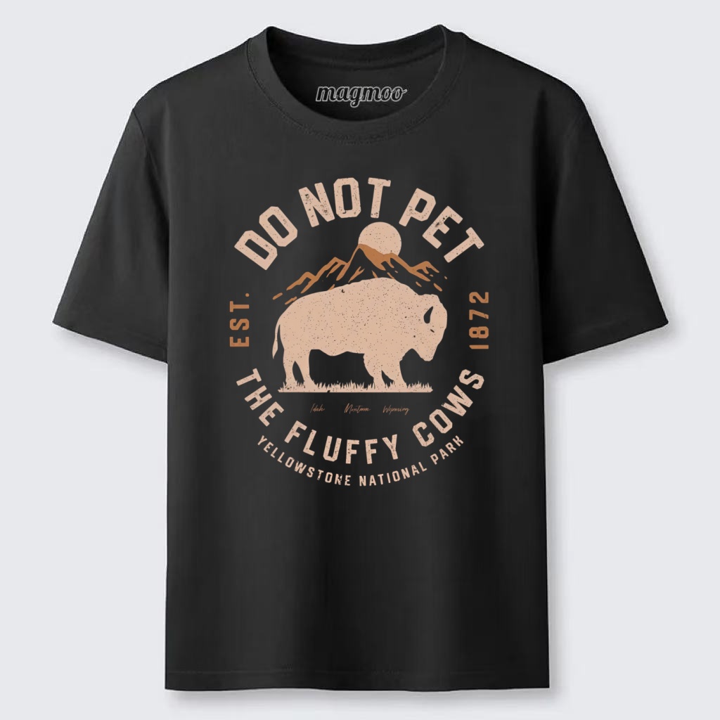 Magmoo Vintage Do Not Pet the Fluffy Cows Classic T-shirt