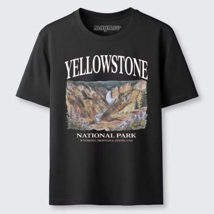 Magmoo Yellowstone National Park Vintage 90s Graphic Classic T-shirt