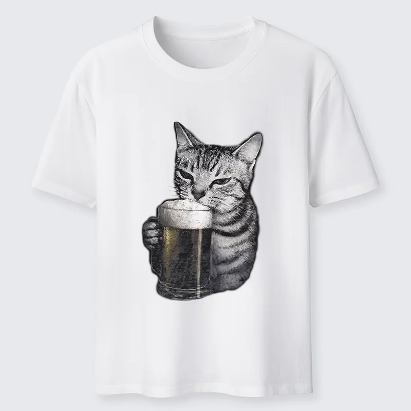 Magmoo Cheers With The Cat Classic T-Shirt