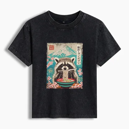 Magmoo Please Give Raccoon A Discount Women's Washed T-shirt