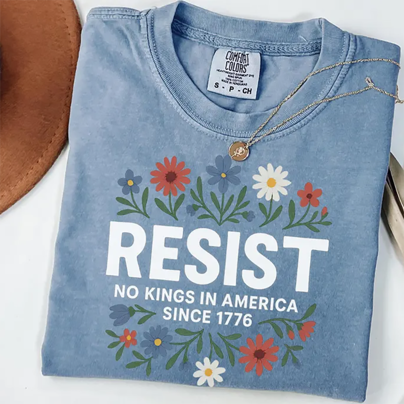No Kings Resist T-shirt-Magmoo
