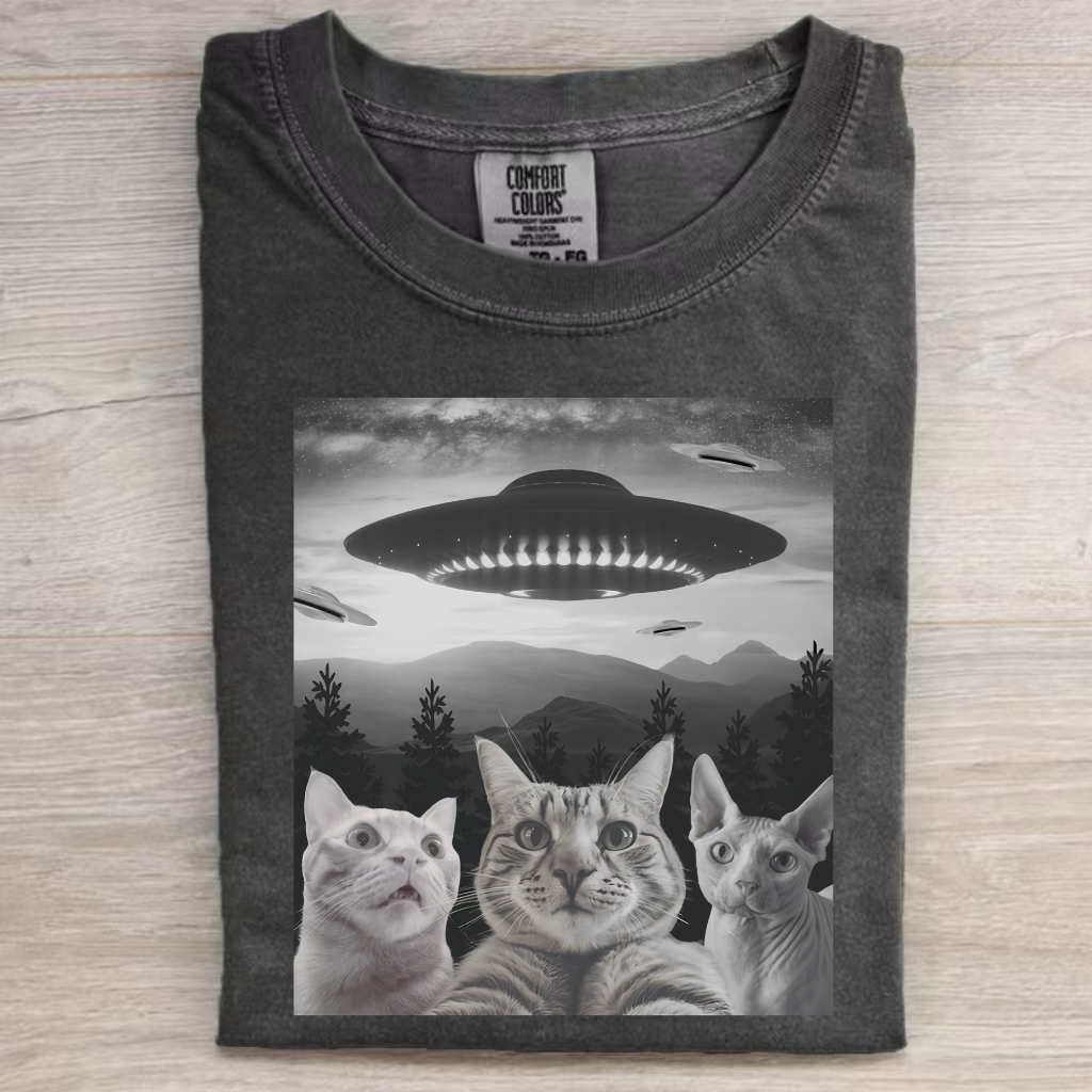 Funny Animal Selfie With UFO Art Acid Wash Shirt/Sweatshirt/Hoodie