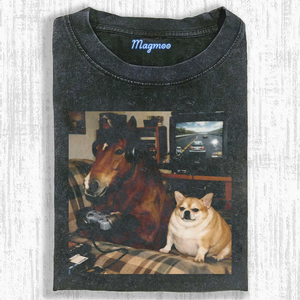 Magmoo Gaming Horse & Chihuahua T-shirt