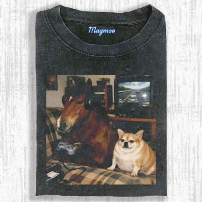Magmoo Gaming Horse & Chihuahua T-shirt