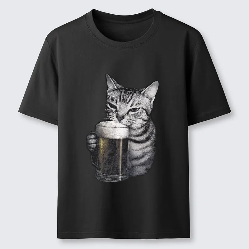 Magmoo Cheers With The Cat Classic T-Shirt