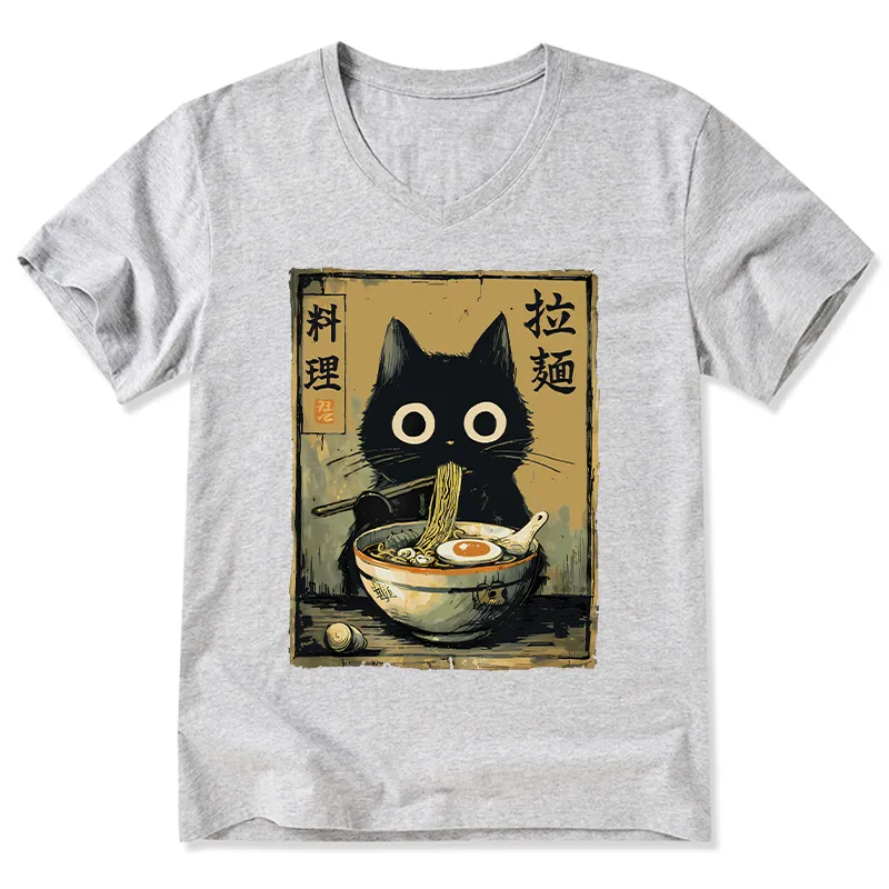 Magmoo Cute Black Cat Eating Ramen Japan V-Neck Classic T-Shirt