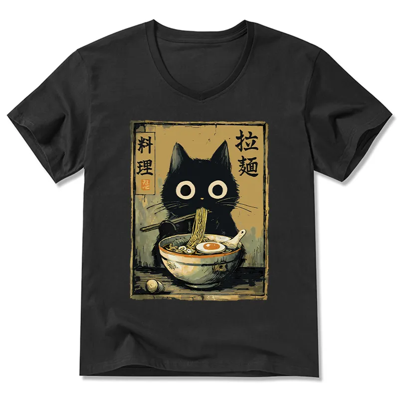 Magmoo Cute Black Cat Eating Ramen Japan V-Neck Classic T-Shirt