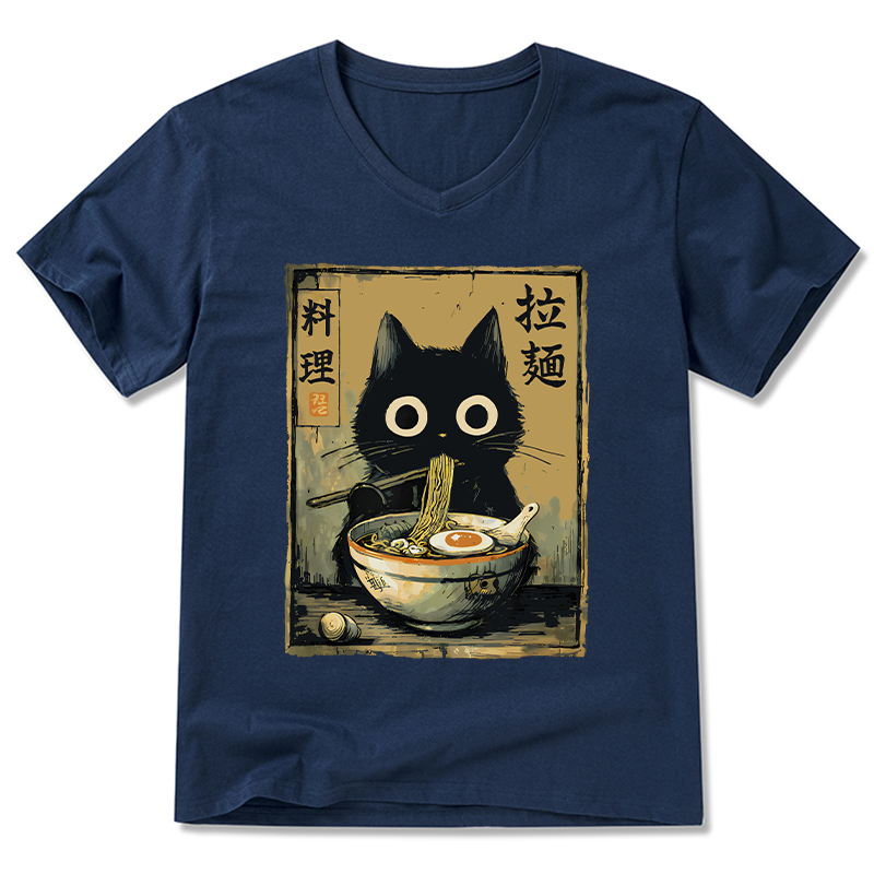 Magmoo Cute Black Cat Eating Ramen Japan V-Neck Classic T-Shirt