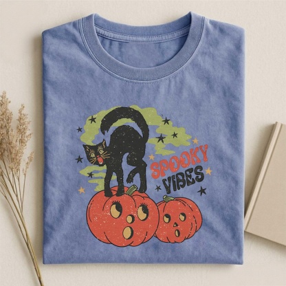 Magmoo 80s Vintage Inspired Halloween T-shirt