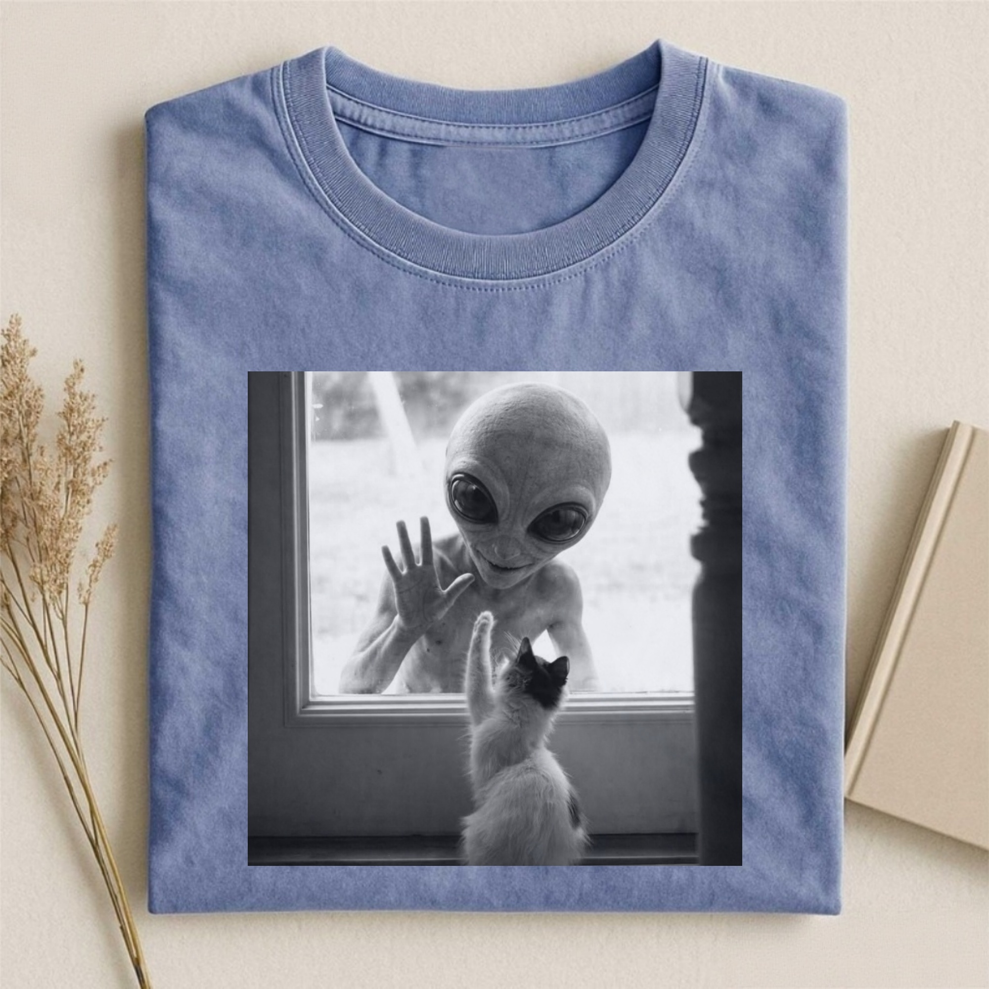 Magmoo Alien Cat Window Hi‑Five T-shirt