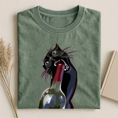 Magmoo Drunk Black Cat Retro T-shirt