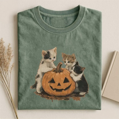 Magmoo Vintage 90s Cat Halloween T-shirt