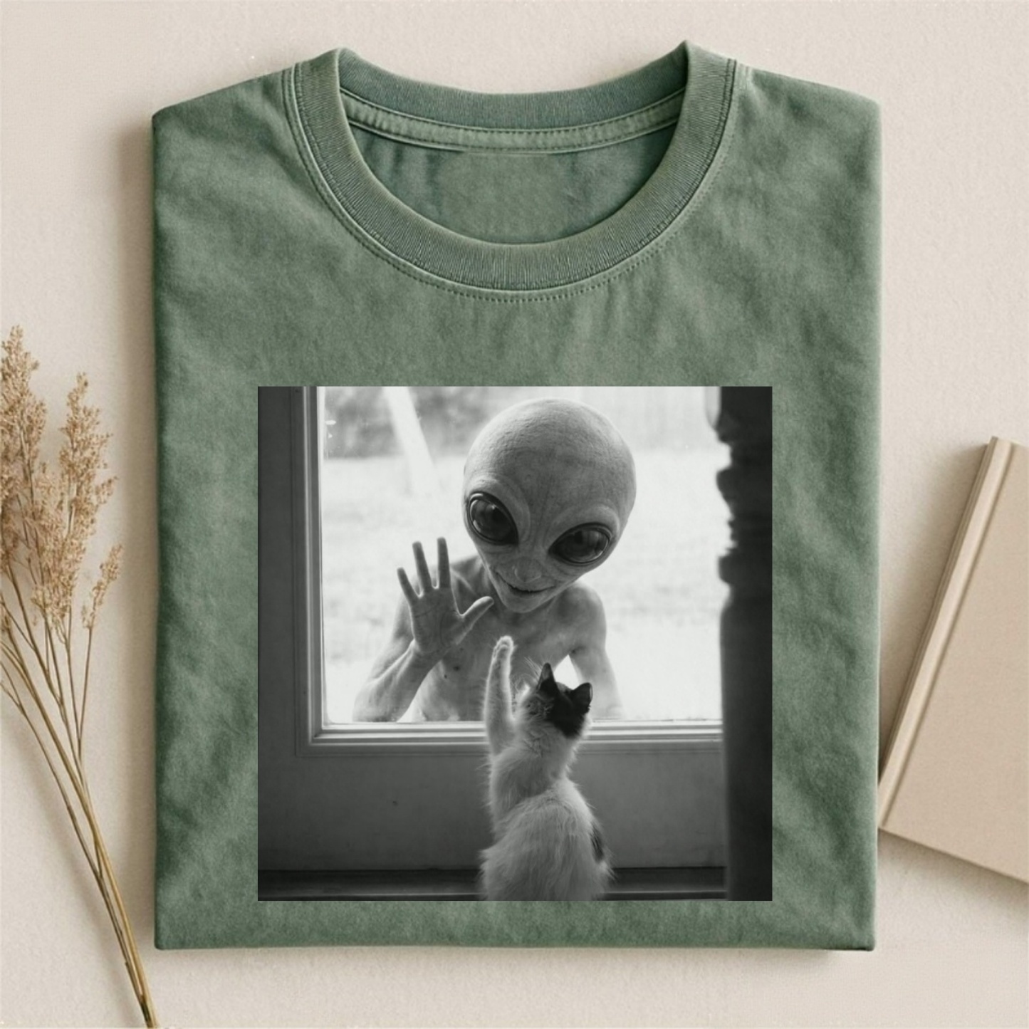 Magmoo Alien Cat Window Hi‑Five T-shirt