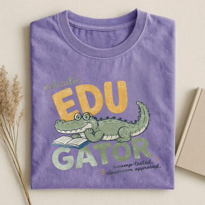 Magmoo Retro Alligator Teacher Graphic T-shirt