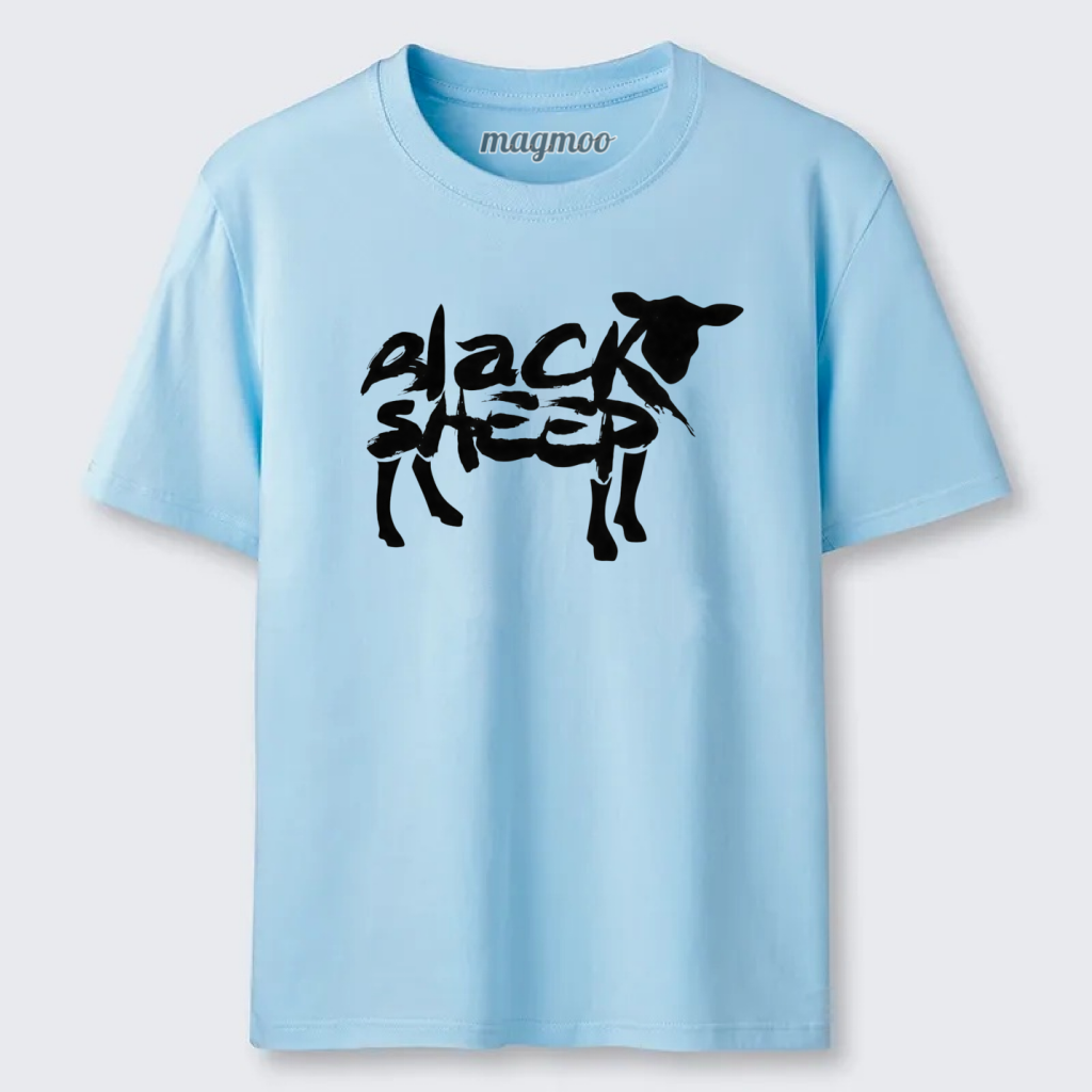 Magmoo Black Cat Claw Classic T-shirt