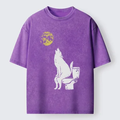 Magmoo Wolf Howling At Moon On Toilet Washed T-Shirt-Magmoo