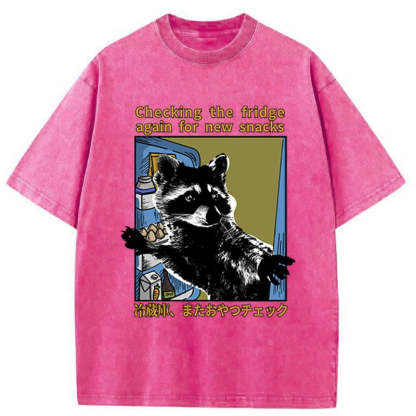 Magmoo Raccoon Looking For Food Washed T-Shirt