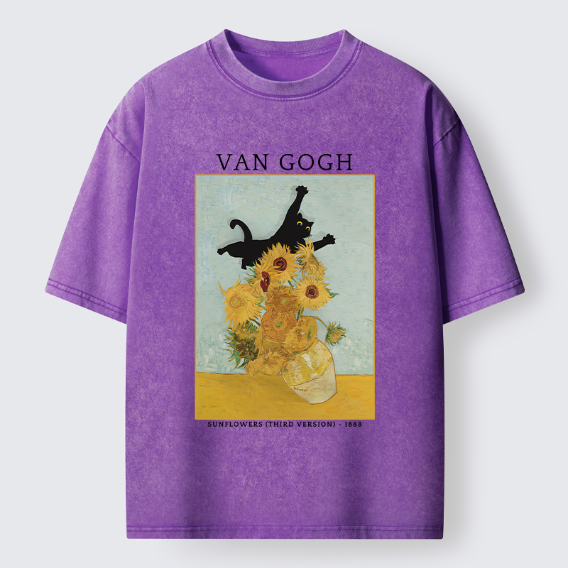 Magmoo Cat Attacks Vase Washed T-Shirt