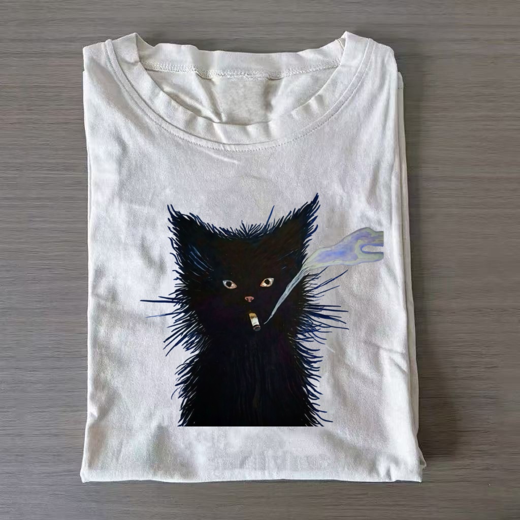 Magmoo Smoking Shaggy Cat Classic T-shirt