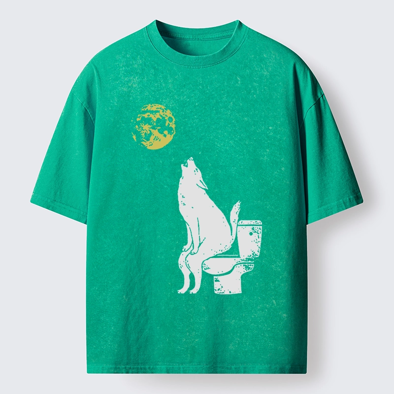 Magmoo Wolf Howling At Moon On Toilet Washed T-Shirt-Magmoo