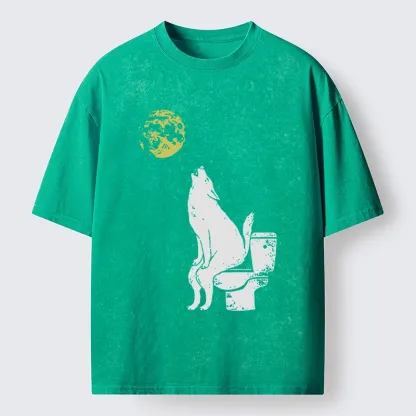 Magmoo Wolf Howling At Moon On Toilet Washed T-Shirt-Magmoo