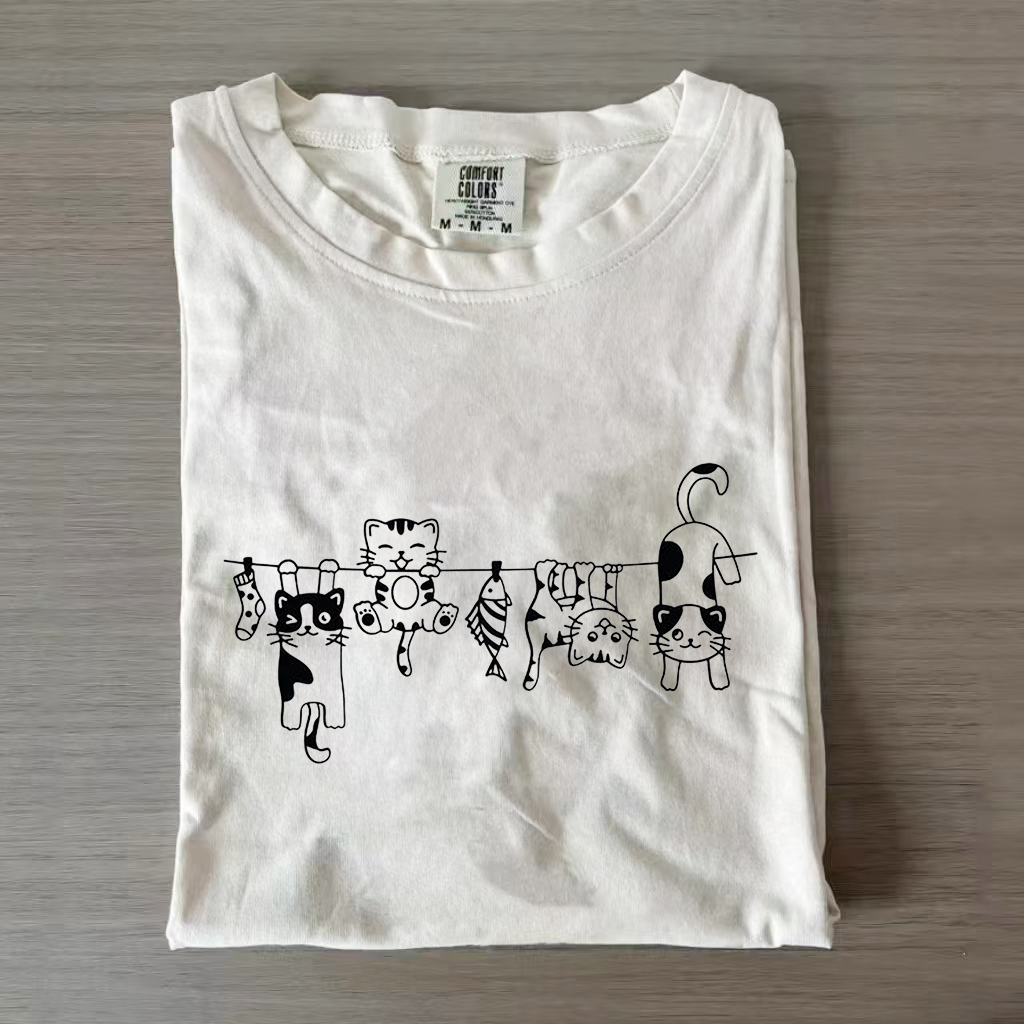 Funny Hanging Cats T-shirt-Magmoo