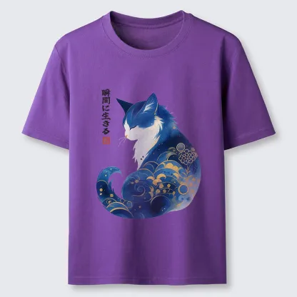 Magmoo Retro Zen Cat: Living the Present Classic T-Shirt