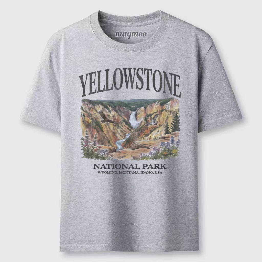 Magmoo Yellowstone National Park Vintage 90s Graphic Classic T-shirt