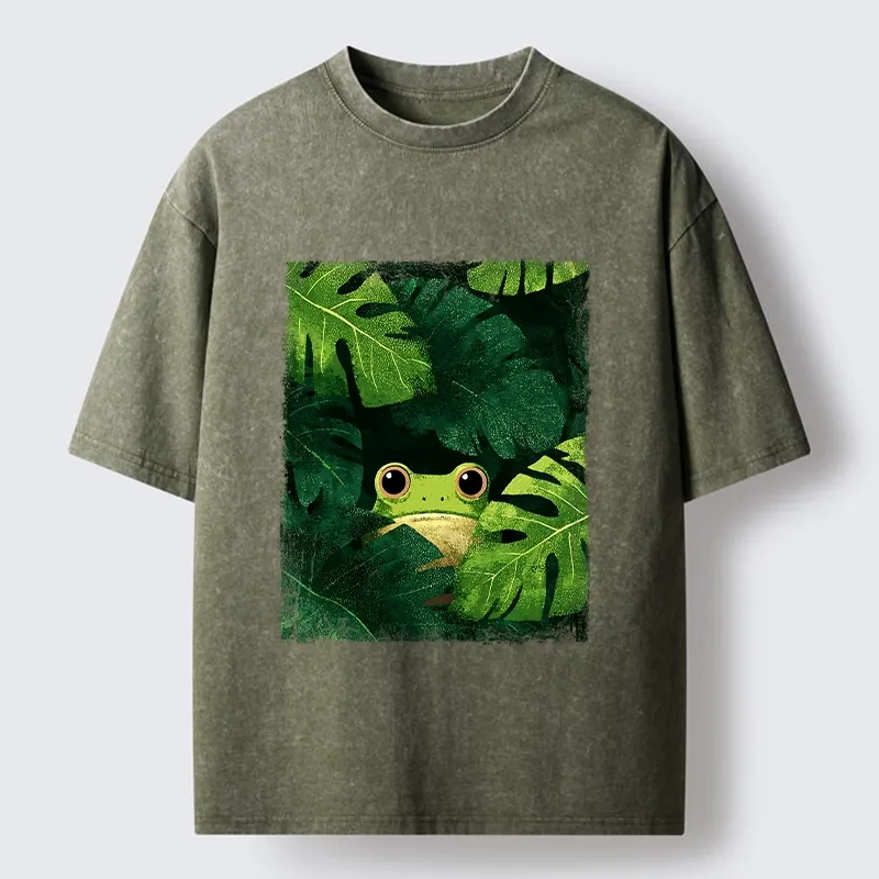 Magmoo Frog Hiding In Green Leaves Washed T-Shirt
