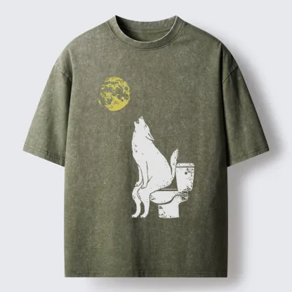 Magmoo Wolf Howling At Moon On Toilet Washed T-Shirt-Magmoo