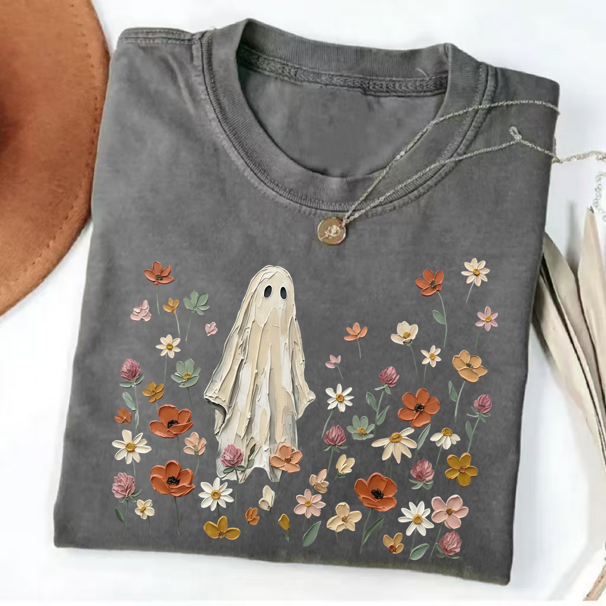 Magmoo Spooky Floral Ghost T-shirt