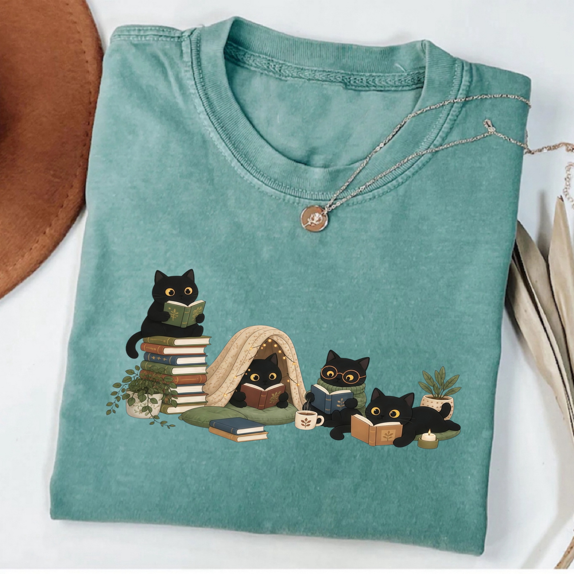 Magmoo Black Cat Reading T-shirt