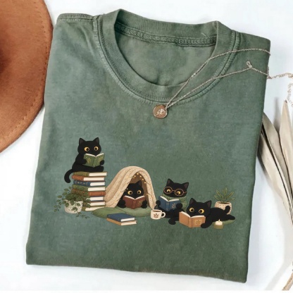 Magmoo Black Cat Reading T-shirt