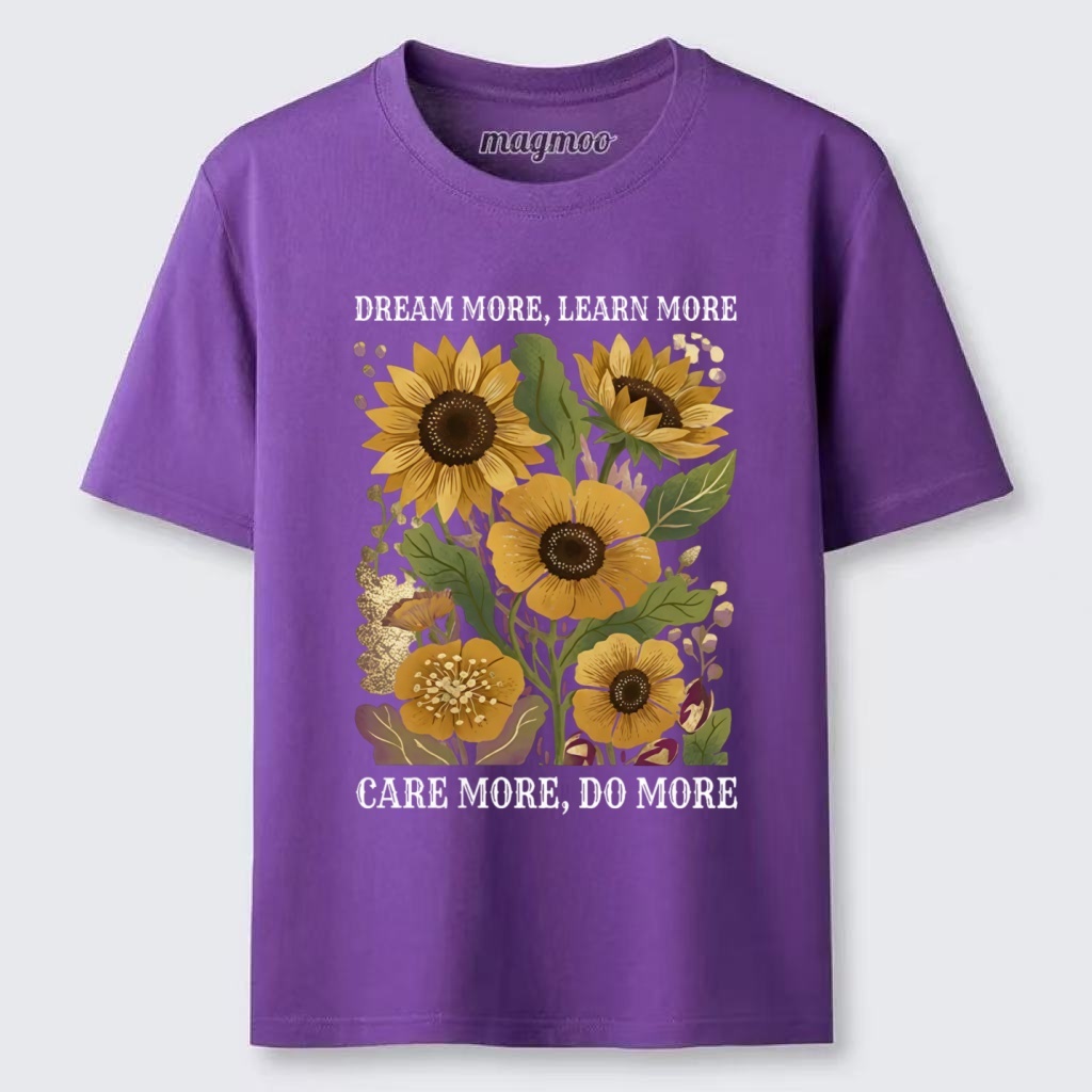 Magmoo Golden Blooms Classic T-shirt