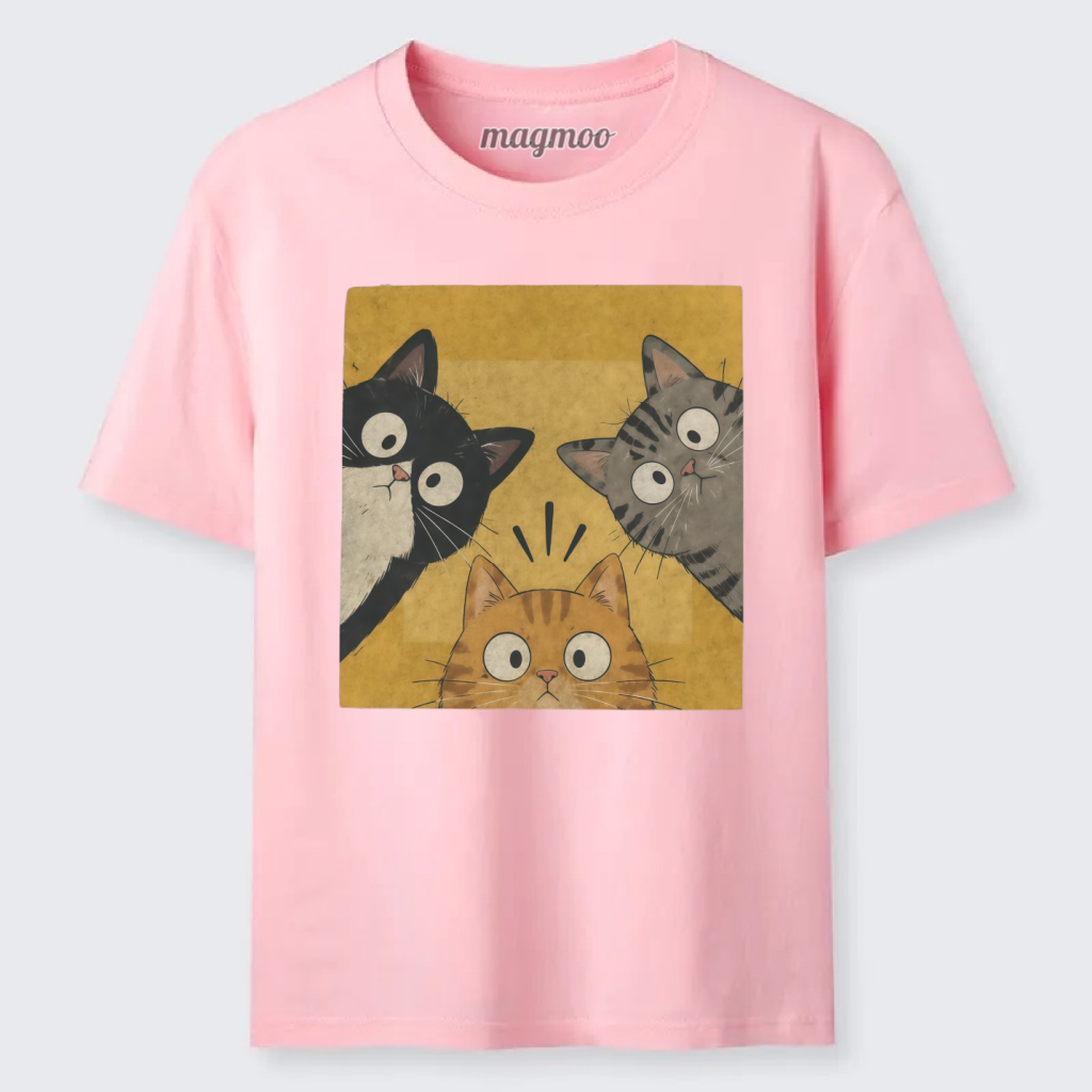 Magmoo Vintage Funny Curious Cats Classic T-shirt
