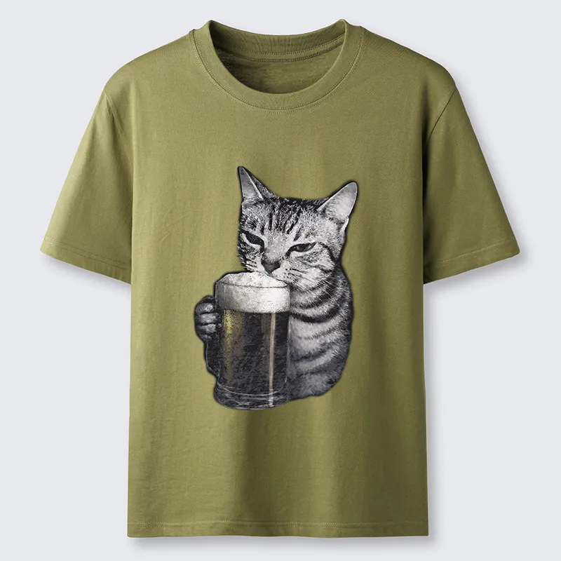 Magmoo Cheers With The Cat Classic T-Shirt